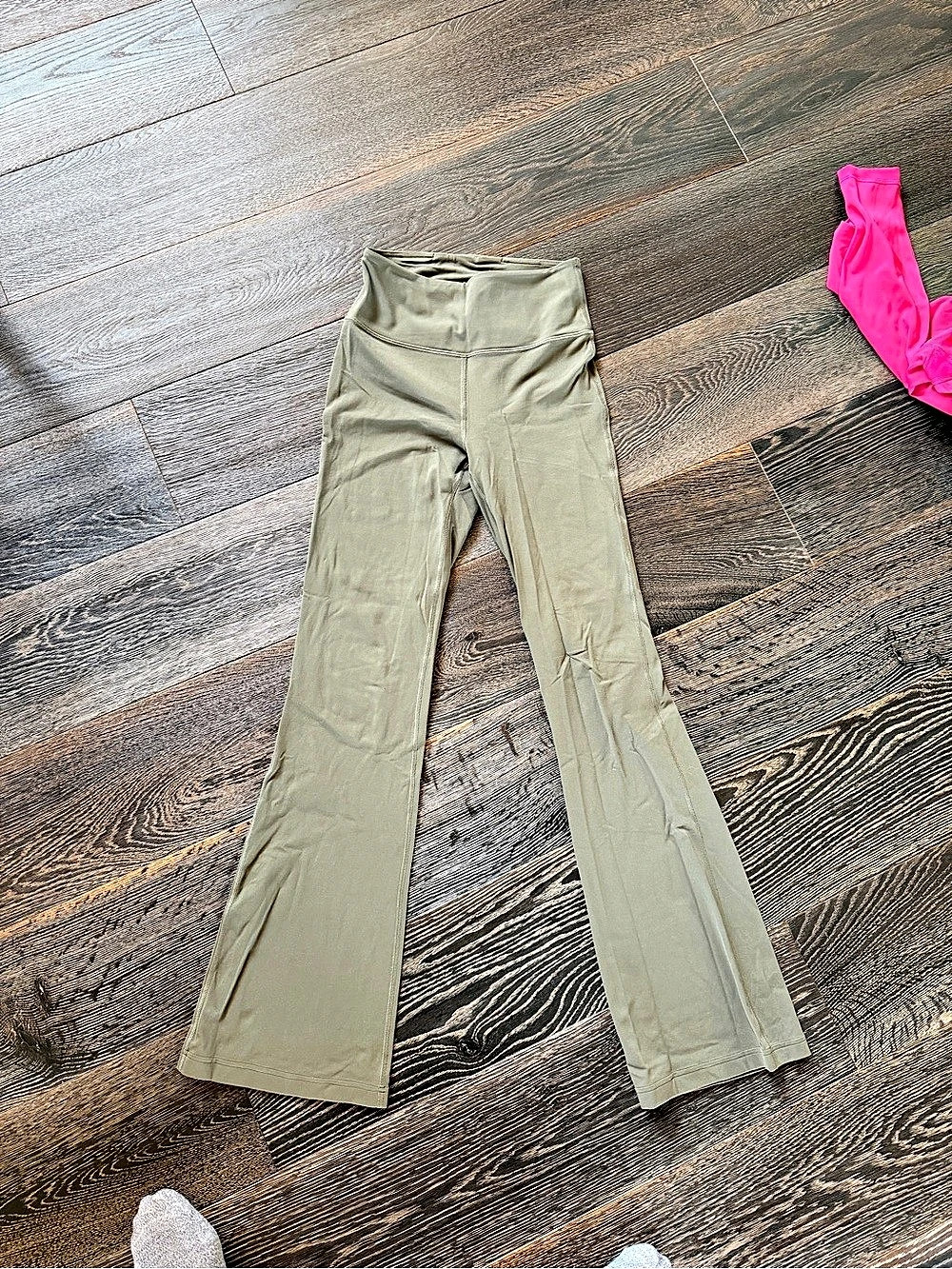 lululemon Groove Pant Flare High-Rise Nulu Army Green Size 6